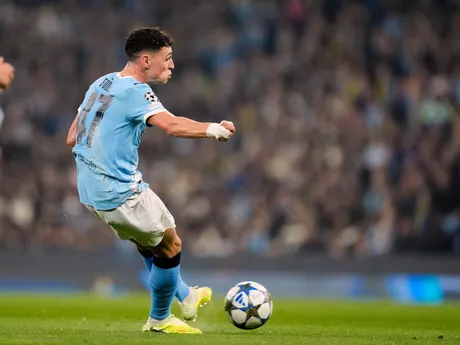 Phil Foden strieľa prvý gól Manchestru City v zápase 4. kola hlavnej fázy Ligy majstrov proti Borussii Dortmund.