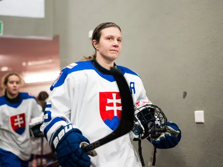 Slovenské hokejistky počas zápasu Slovensko - Francúzsko na Nemeckom pohári žien 2025.