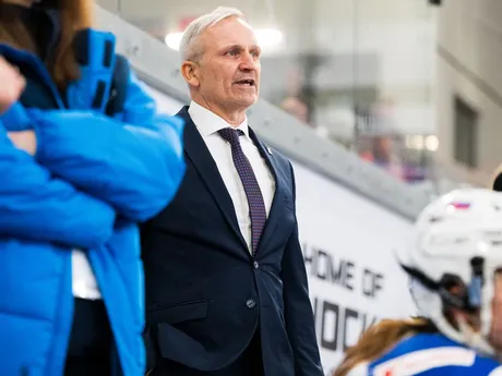 Slovenské hokejistky počas zápasu Slovensko - Francúzsko na Nemeckom pohári žien 2025.