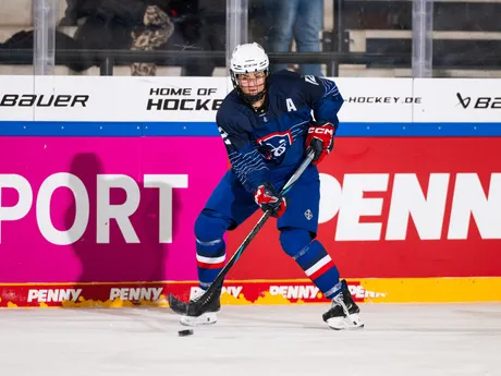 Slovenské hokejistky počas zápasu Slovensko - Francúzsko na Nemeckom pohári žien 2025.