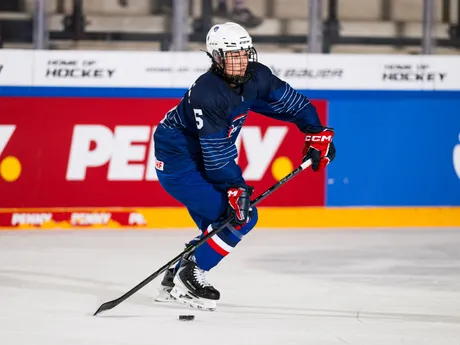 Slovenské hokejistky počas zápasu Slovensko - Francúzsko na Nemeckom pohári žien 2025.