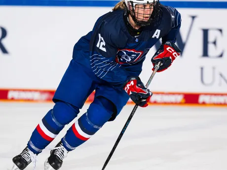 Slovenské hokejistky počas zápasu Slovensko - Francúzsko na Nemeckom pohári žien 2025.