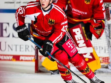 Phillip Sinn počas zápasu Slovensko - Nemecko na Nemeckom pohári 2025.