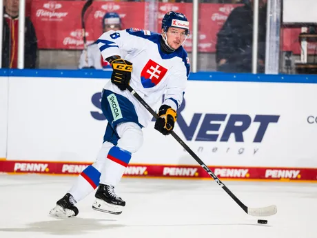 Oliver Okuliar počas zápasu Slovensko - Nemecko na Nemeckom pohári 2025.