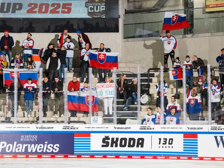 Fanúšikovia Slovenska počas zápasu Slovensko - Lotyšsko na Nemeckom pohári 2025.
