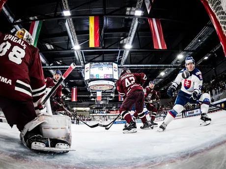 Michal Ivan počas zápasu Slovensko - Lotyšsko na Nemeckom pohári 2025.