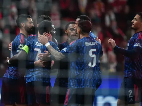 Arsenal oslavuje gól počas zápasu SK Slavia Praha - Arsenal FC v 4. kole Ligy majstrov. 