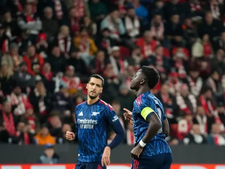 Bukayo Saka počas zápasu SK Slavia Praha - Arsenal FC v 4. kole Ligy majstrov. 