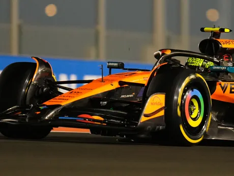 Britský pretekár McLarenu Lando Norris počas Veľkej ceny Kataru F1.