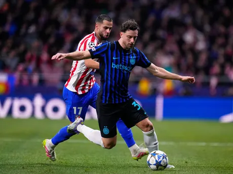 Carlos Augusto v zápase Atlético Madrid - Inter Miláno.