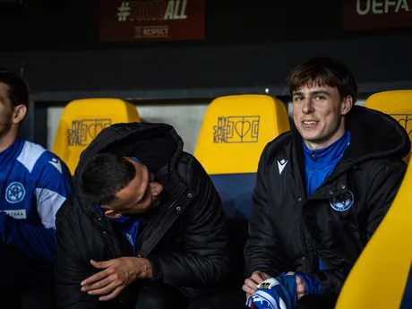 Na snímke hráč Slovenska Ivan Schranz (18) a hráč Slovenska Mário Sauer (7) počas kvalifikačného zápasu na Majstrovstvá sveta 2026 medzi Slovenskom a Severným Írskom v Košiciach.