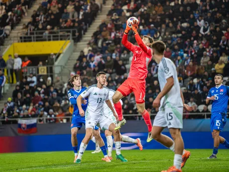 Na snímke hráč Severného Írska Bailey Peacock-Farrell (1) počas kvalifikačného zápasu na Majstrovstvá sveta 2026 medzi Slovenskom a Severným Írskom v Košiciach.