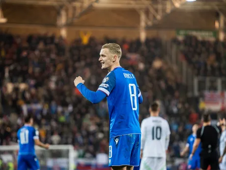 Na snímke hráč Slovenska Tomáš Bobček (8) počas kvalifikačného zápasu na Majstrovstvá sveta 2026 medzi Slovenskom a Severným Írskom v Košiciach.