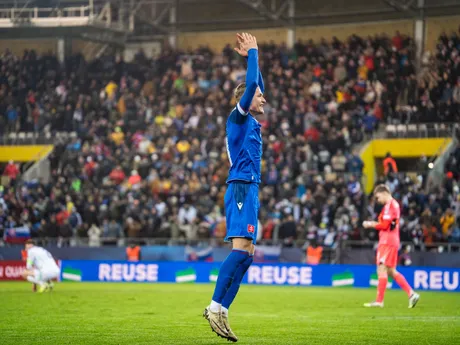 Na snímke hráč Slovenska Tomáš Bobček (8)  počas kvalifikačného zápasu na Majstrovstvá sveta 2026 medzi Slovenskom a Severným Írskom v Košiciach.