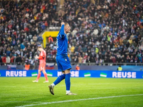 Na snímke hráč Slovenska Tomáš Bobček (8) počas kvalifikačného zápasu na Majstrovstvá sveta 2026 medzi Slovenskom a Severným Írskom v Košiciach.