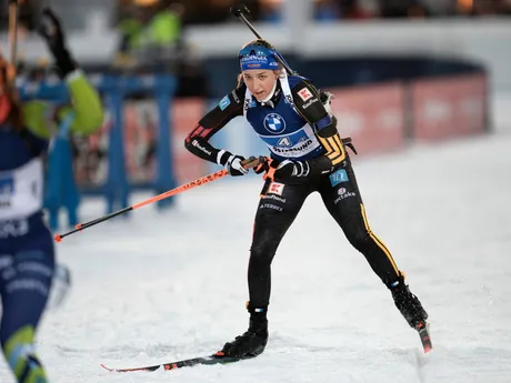 Franziska Preussová počas štafety v Östersunde