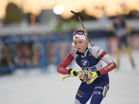 Markéta Davidová počas štafety v Östersunde