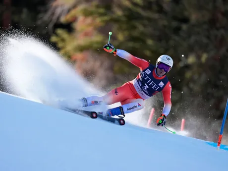 Thomas Tumler počas obrovského slalomu mužov v americkom Copper Mountain.