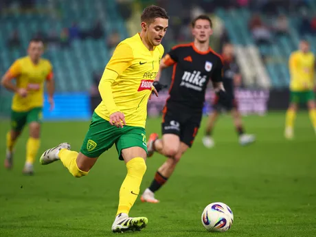 V popredí s loptou Michal Faško (Žilina) 