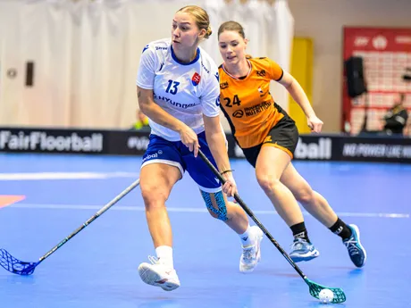 Zľava Tamara Dobošová (Slovensko) a  Rebecca Krautsová (Holandsko) 