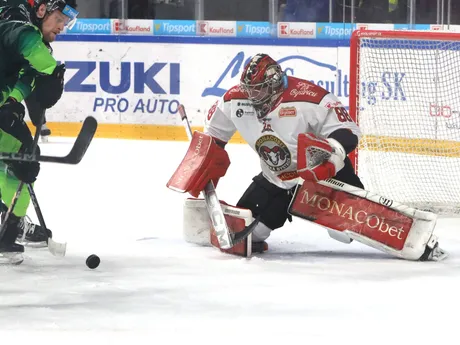 Eugen Rabčan počas 26. kola hokejovej Tipsport ligy HC MONACObet Banská Bystrica - Vlci Žilina.