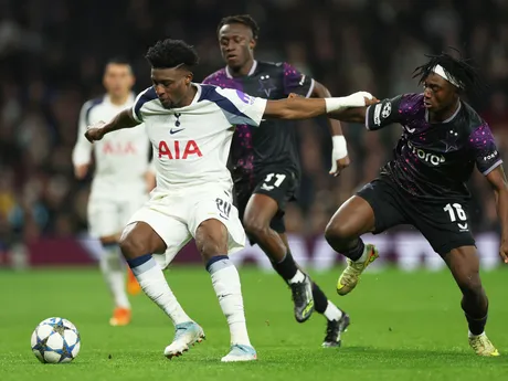 Momentka so zápasu 6. kola hlavnej fázy Ligy majstrov Tottenham Hotspur a Slavia Praha.