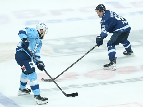 Zľava Matej Bača (Nitra) a Tomáš Královič (Slovan) 