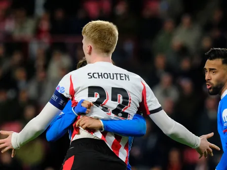 Momenty zo 6. kola hlavnej fázy Ligy majstrov medzi PSV Eindhoven a Atlético Madrid.