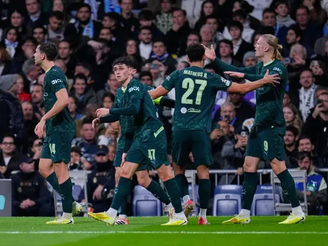 Hráči Manchestru City počas zápasu 6. kola hlavnej fázy Ligy majstrov medzi Realom Madrid a Manchestrom City.