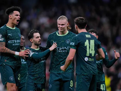 Erling Haaland počas zápasu 6. kola hlavnej fázy Ligy majstrov medzi Realom Madrid a Manchestrom City.