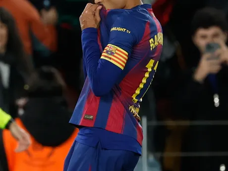 Raphinha oslavuje gól v zápase FC Barcelona - Atlético Madrid 