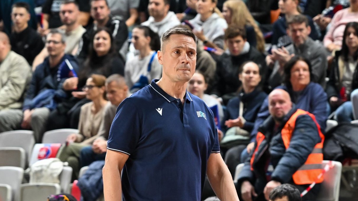 Na snímke tréner slovenskej reprezentácie žien Martin Pospíšil.