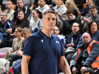 Na snímke tréner slovenskej reprezentácie žien Martin Pospíšil.