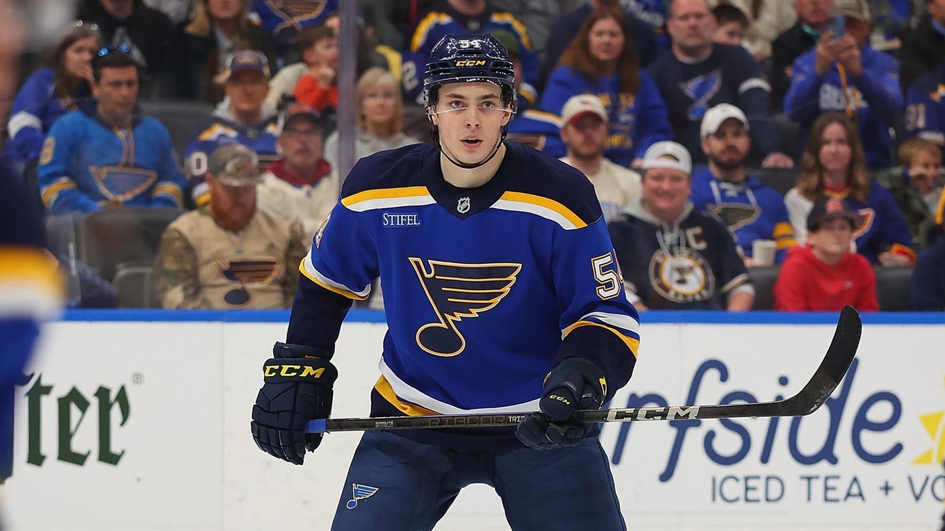 Dalibor Dvorský v drese St. Louis Blues.