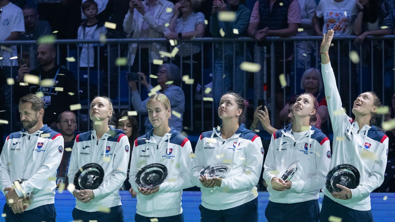 Slovenské tenistky po finálovom dueli Slovensko - Taliansko na finálovom turnaji Pohára Billie-Jean Kingovej