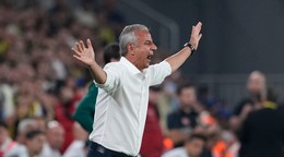 Tréner Fenerbahce Ismail Kartal.