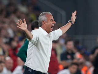 Tréner Fenerbahce Ismail Kartal.