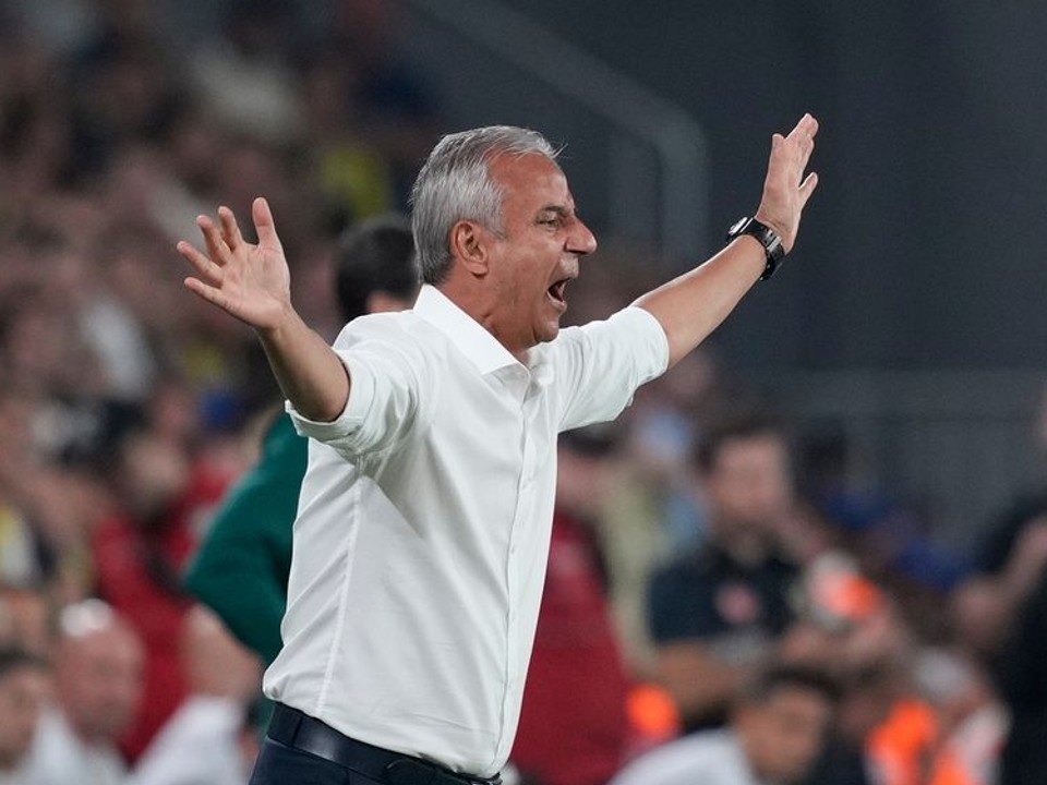 Tréner Fenerbahce Ismail Kartal.