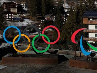 Olympijské kruhy, ilustračná fotografia. 