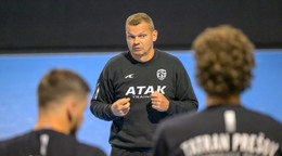Na snímke hlavný tréner Tatrana Prešov Radoslav Antl.
