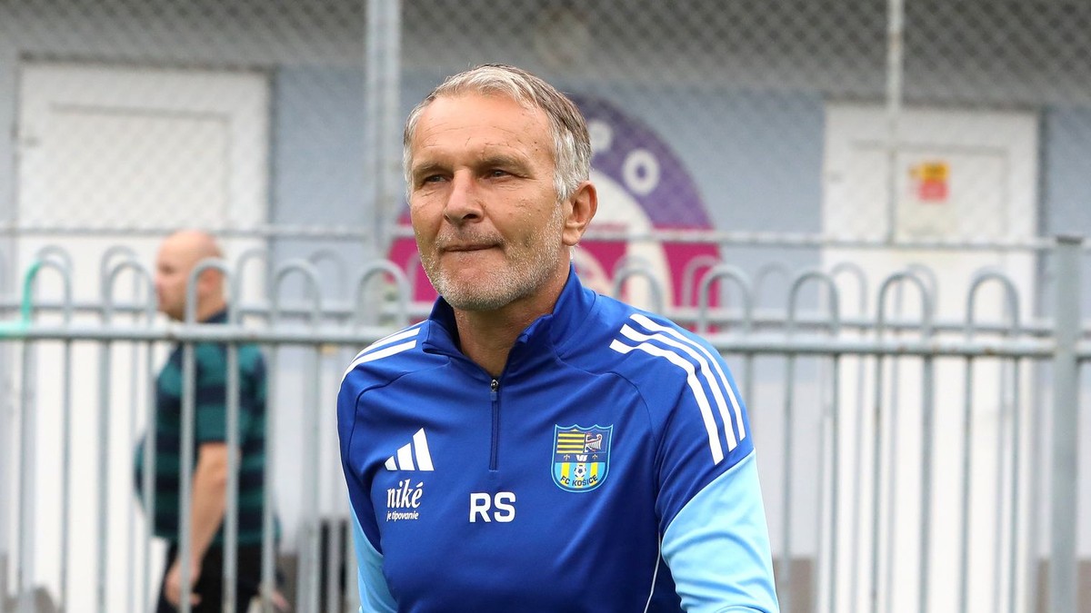 Hlavný tréner FC Košice Roman Skuhravý 
