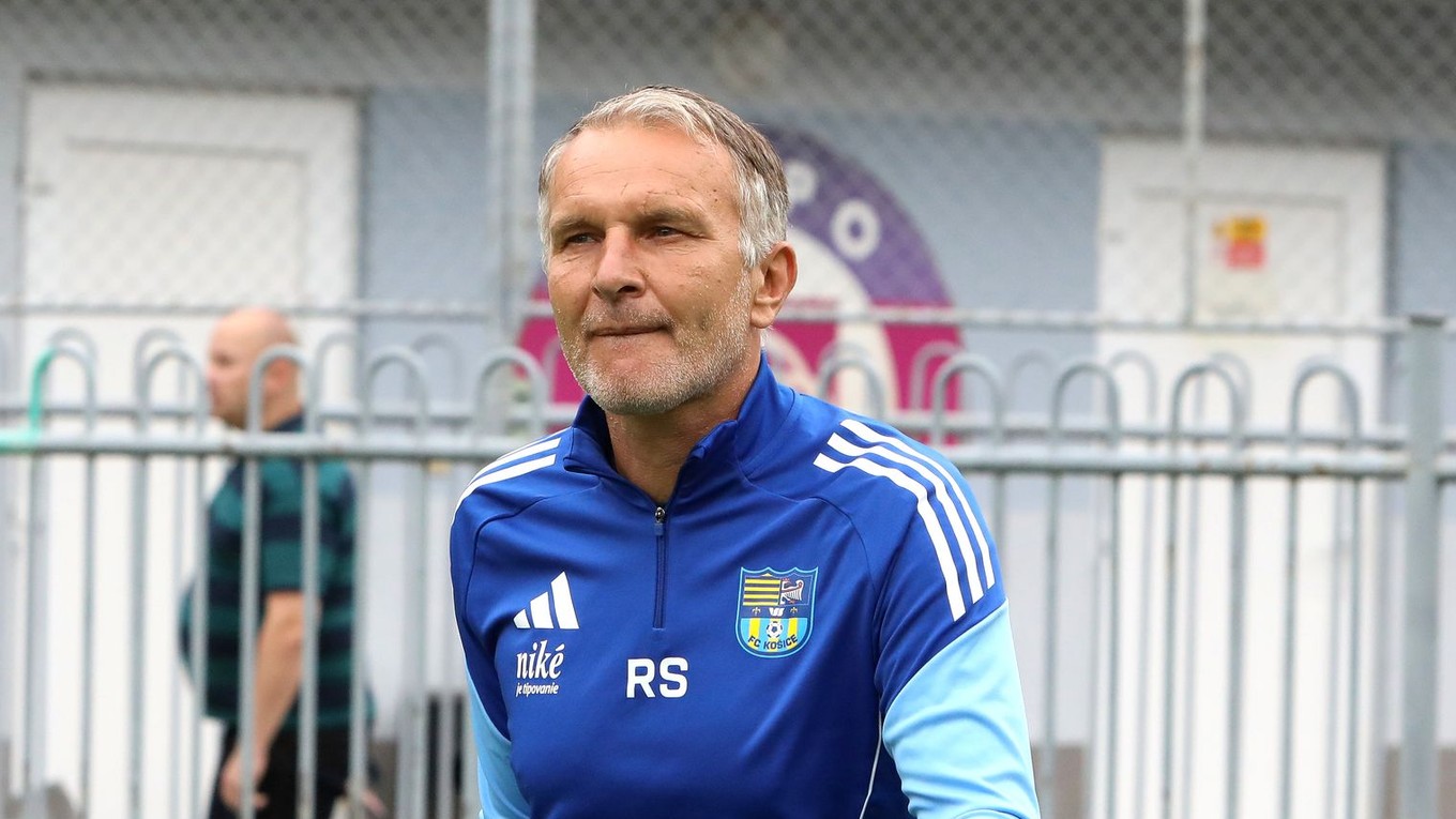 Hlavný tréner FC Košice Roman Skuhravý 