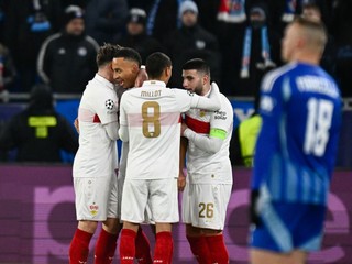 Futbalisti Stuttgartu sa tešia z gólu v zápase Ligy majstrov proti Slovanu Bratislava.