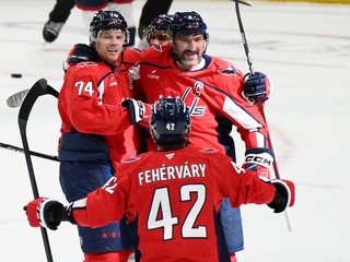 Slovenský obranca Martin Fehérváry počas zápasu zámorskej NHL Washington Capitals - Columbus Blue Jackets.