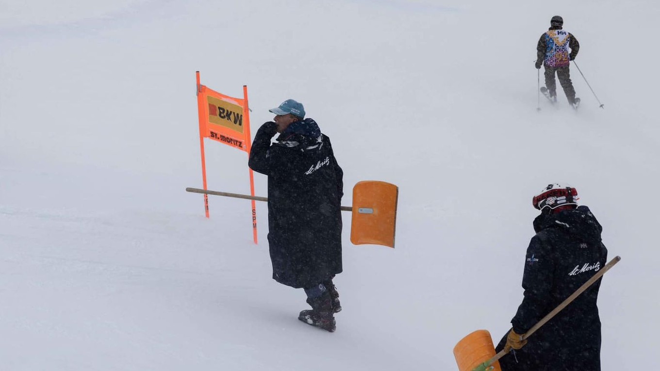 Super-G žien v St. Moritzi bolo zrušené.