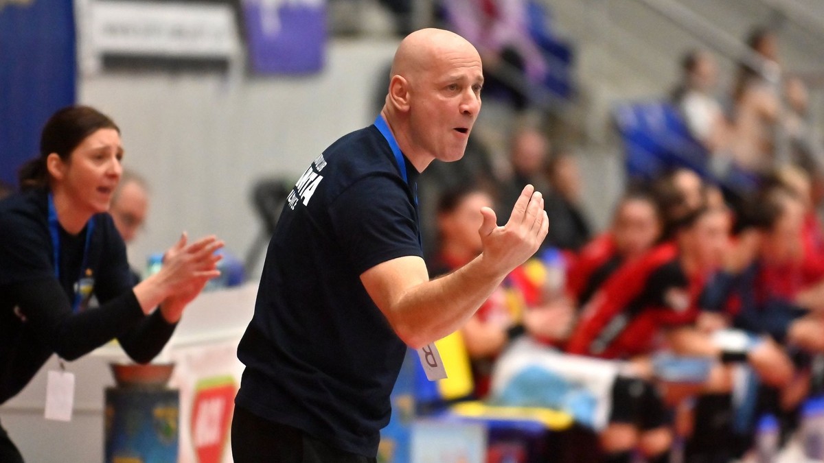 Tréner Michal Lukačin.