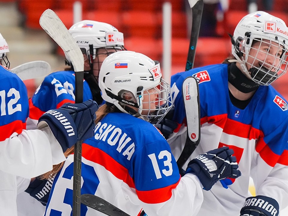 Slovenské hokejistky do 18 rokov
