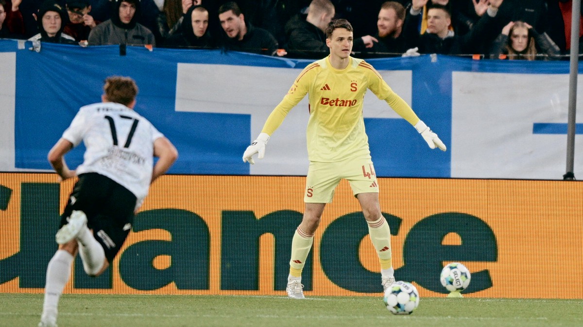 Jakub Surovčík proti Plzni