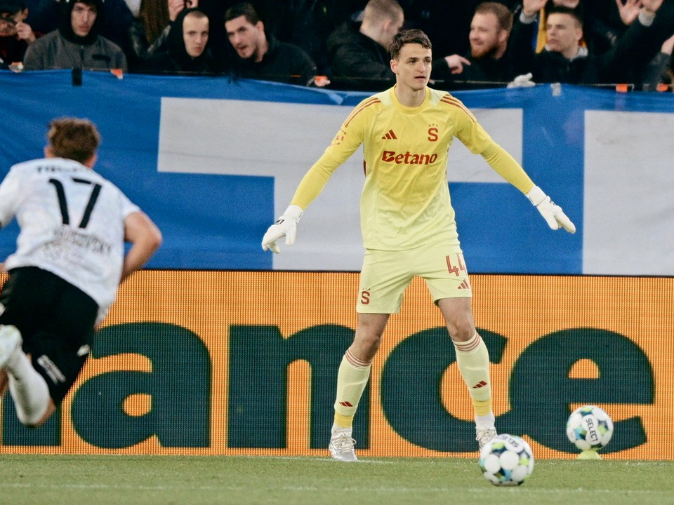 Jakub Surovčík proti Plzni