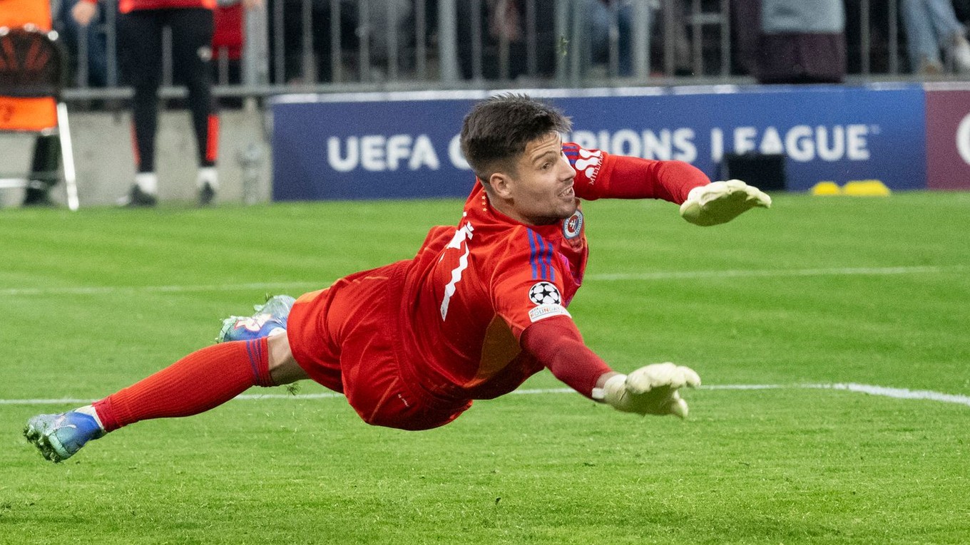 Brankár Slovana Bratislava Dominik Takáč. 